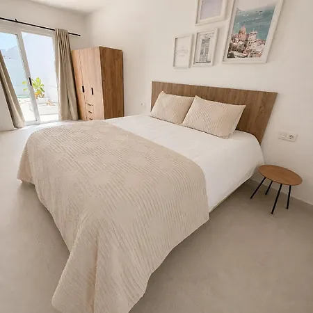 Tamaragua Breeze - Modern With Pool Villa La Oliva
